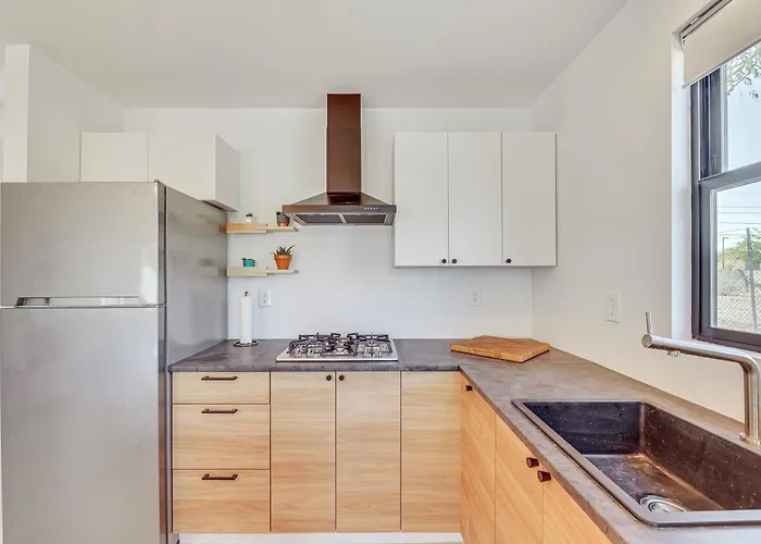 Walkable Downtown Oasis W/ Private Patio Chandler